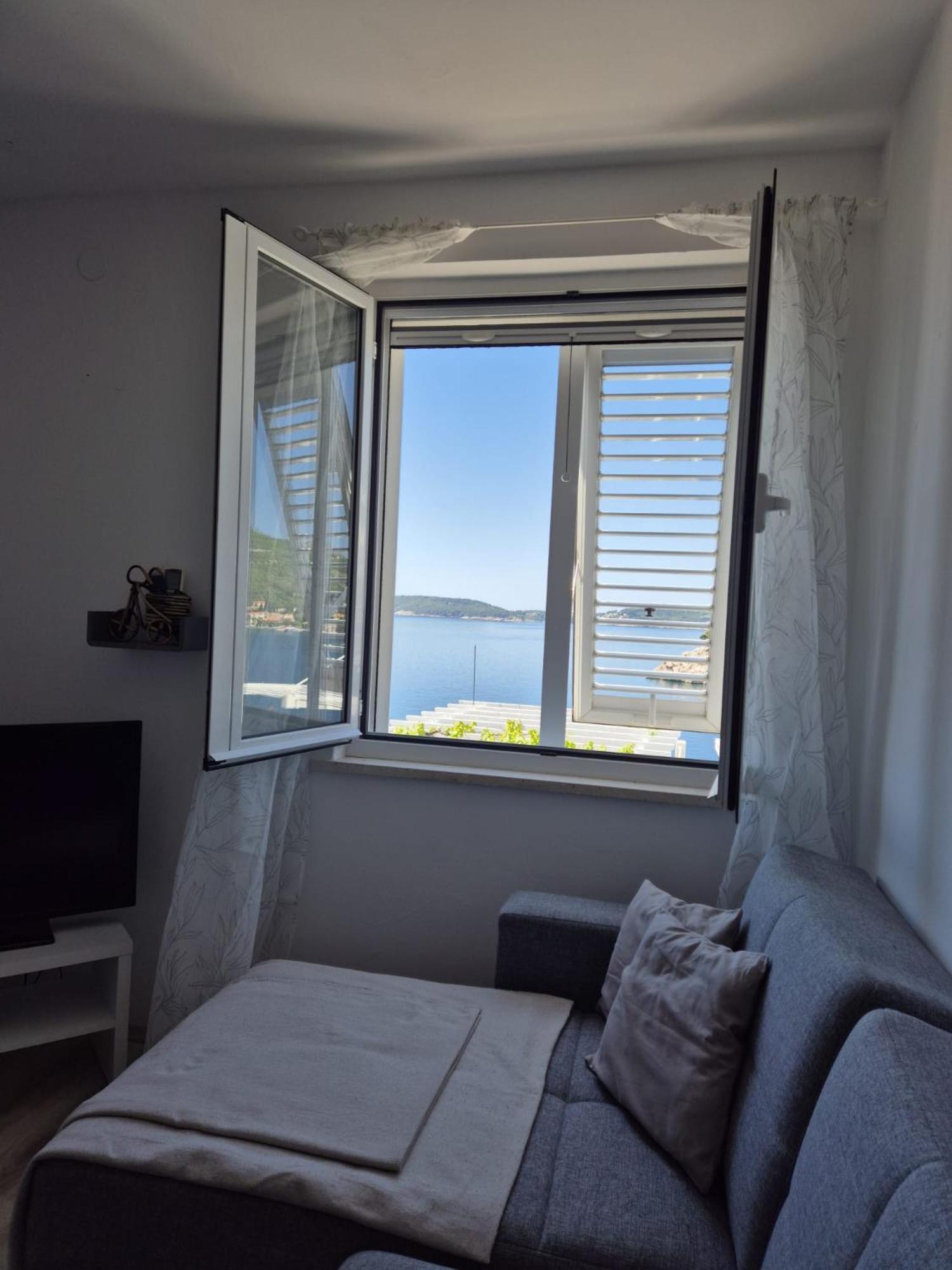 Apartments Matea Studio Apartment Stikovica Экстерьер фото